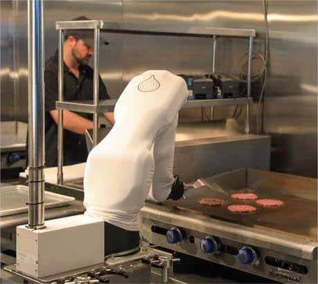 Автономный робот-шеф едет на кухню, питается от ИИ