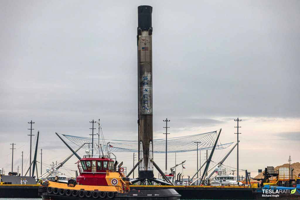SpaceX готовит запасной план для реконструкции капсулы астронавта, когда космический корабль разворачивается в зоне посадки