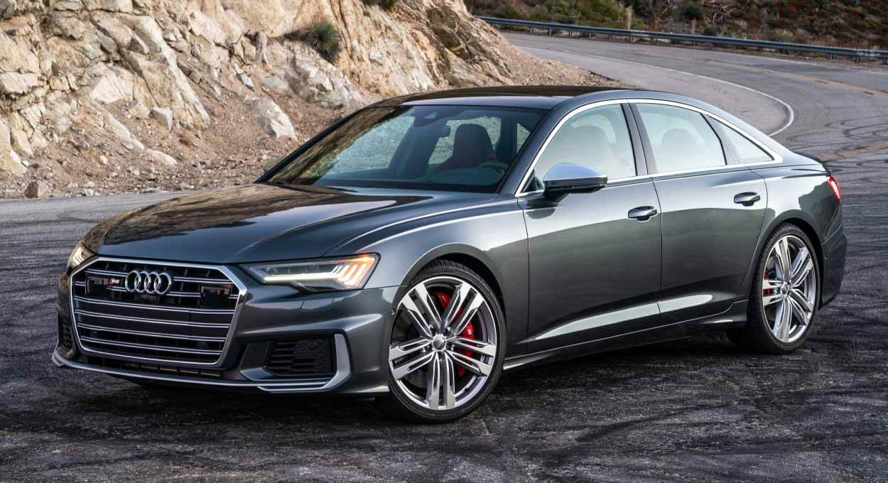Audi начала продавать S6 и S7 в России