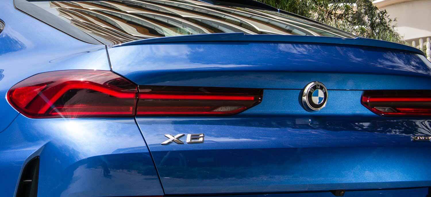 BMW отзывает X6 из-за отклеенного спойлера