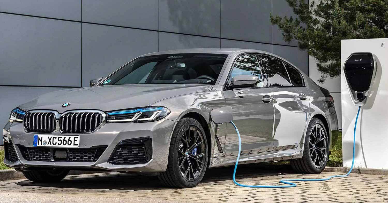 В семействе BMW 5 серии появилась очень экономичная версия .