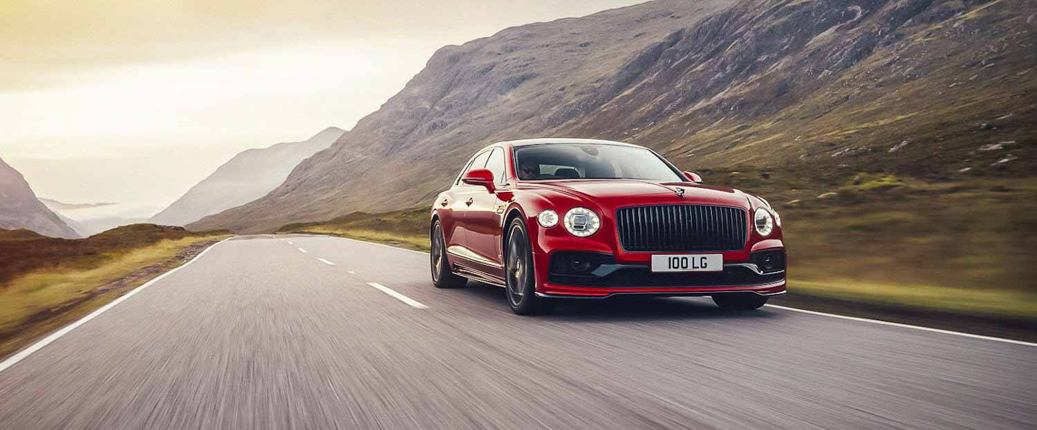 Bentley Flying Spur обзавелся 4,0-литровым V8