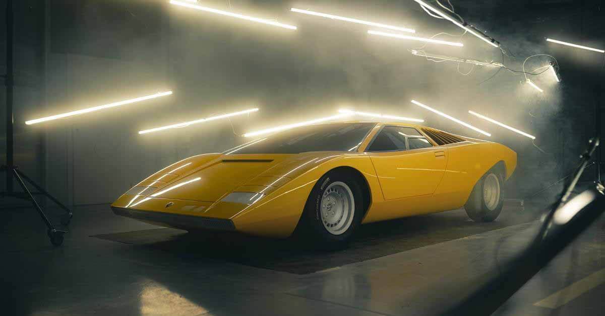 Lamborghini построила точную копию самого первого Countach