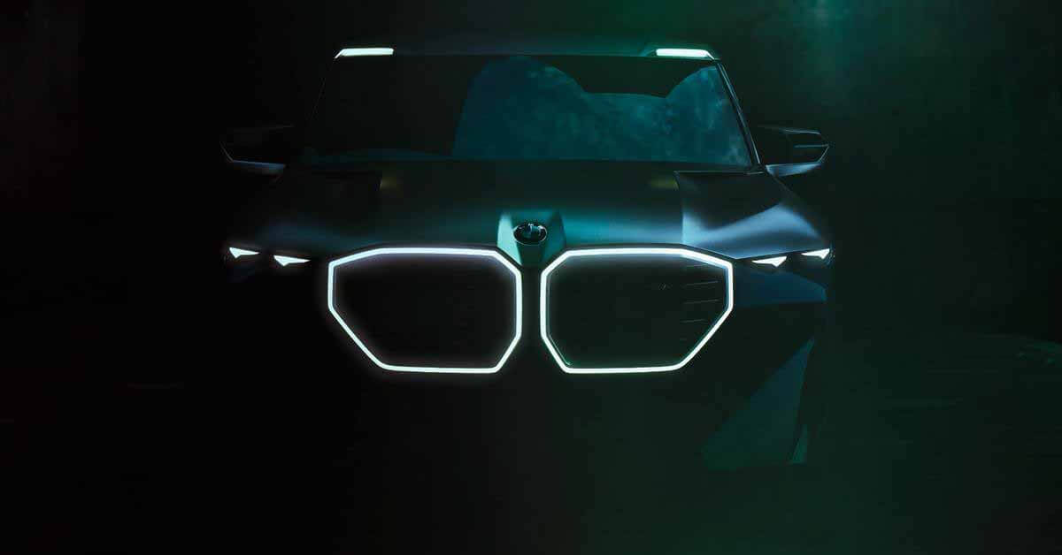BMW представила первое изображение гибридного М-кроссовера