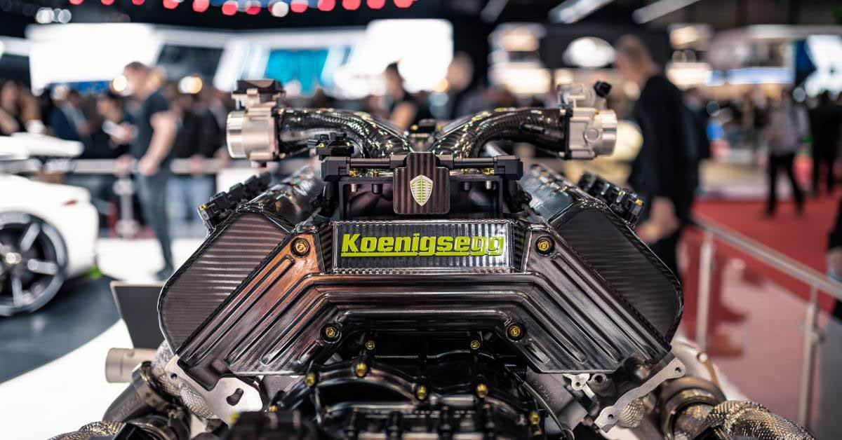 Послушайте, как двигатель Koenigsegg Jesko разгоняется до 32000 об / мин за секунду