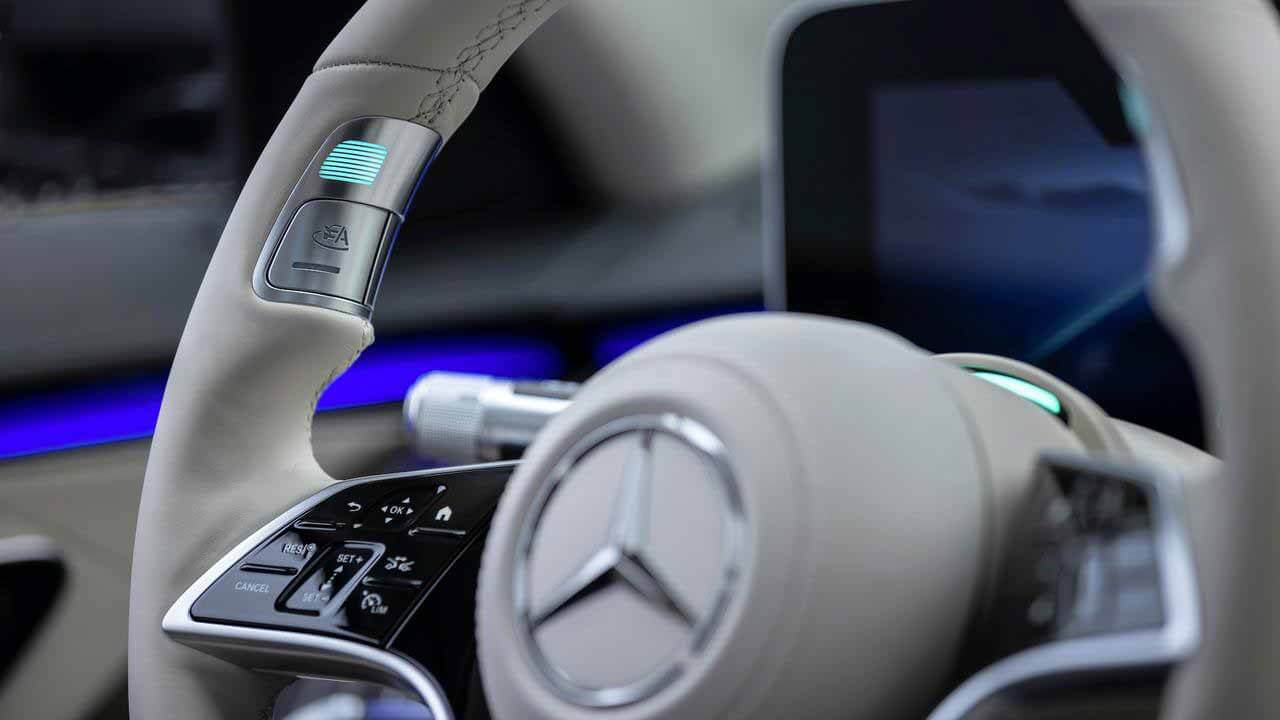 Mercedes-Benz сертифицировал первый в мире автопилот 3-го уровня
