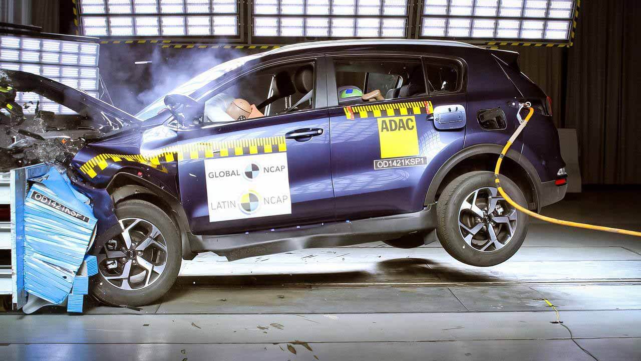 Видео: Kia Sportage с треском провалила краш-тесты