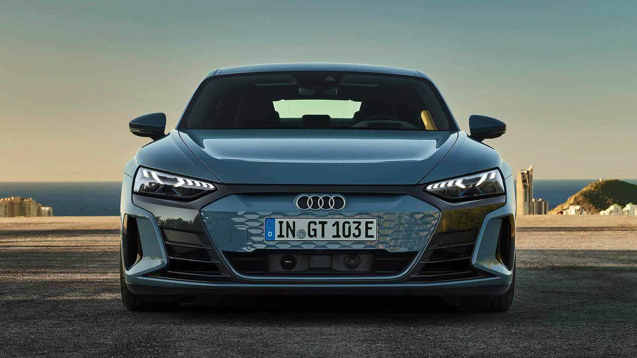 От обновленного A8 до «горячего» Q3: что Audi привезет в Россию в 2022 году