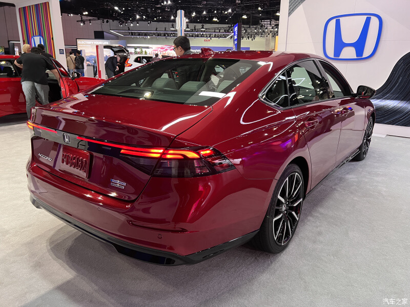 Honda Accord 2023 года: раскрыты комплектации и цены