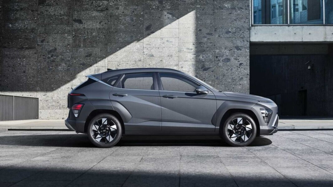 Hyundai Kona 2024: раскрыты характеристики и оснащение