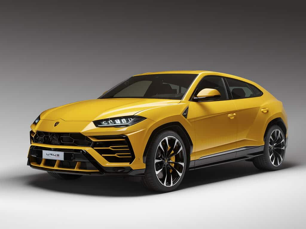 Lamborghini Urus 2024 года в гибридной версии замечен на тестах