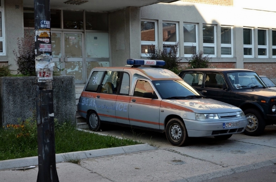 Медицинский ВАЗ-2111 с нестандартным кузовом, сделанный для Сербии