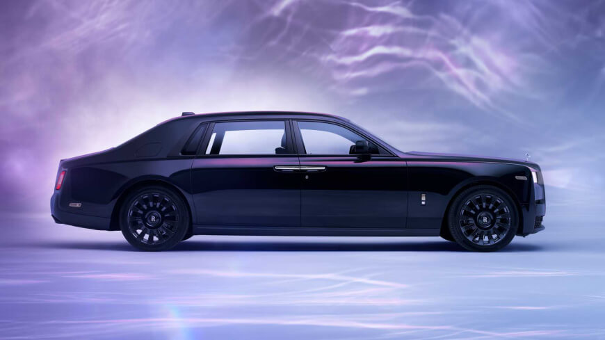 Ирис ван Херпен представила Rolls-Royce Phantom 2023