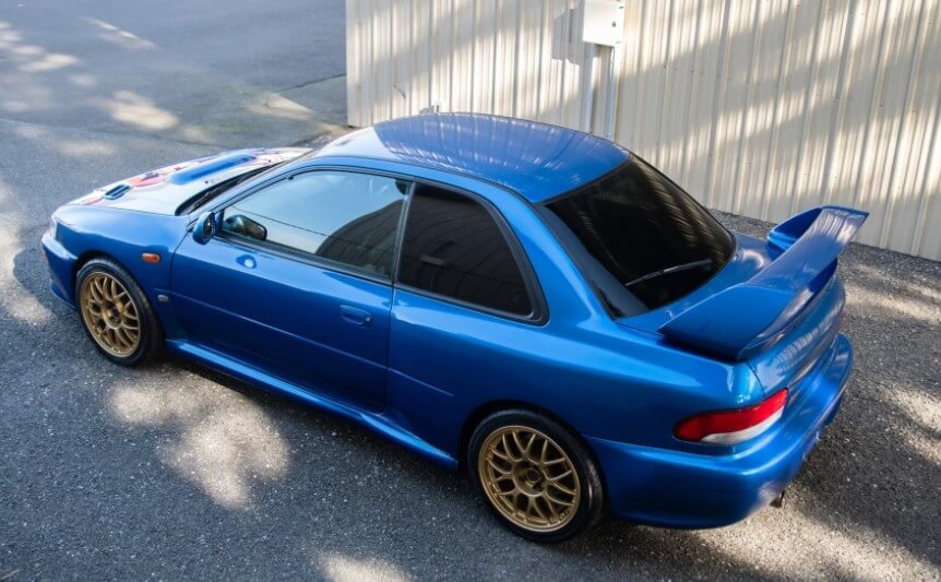 Продается Subaru Impreza STi 22B 1998 года выпуска.