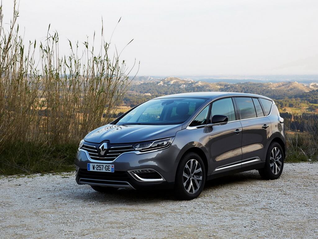Renault Espace 2024 в обновленной версии замечен на тестах