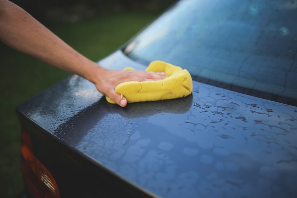 Теперь вы можете удалить любую грязь с кузова вашего автомобиля.  И это почти бесплатно