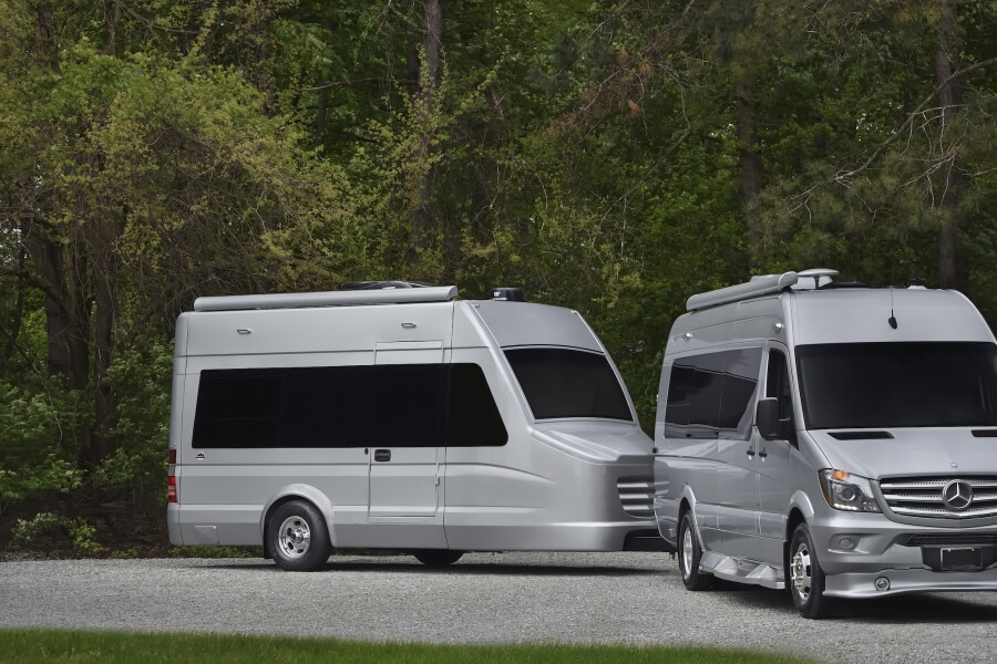 Chinook Trail Wagon — идеальный прицеп для выходных для вашего Mercedes-Benz Sprinter.