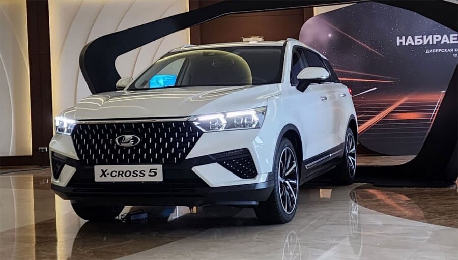 Новый кроссовер Lada X-Cross: объявлена ​​дата выхода