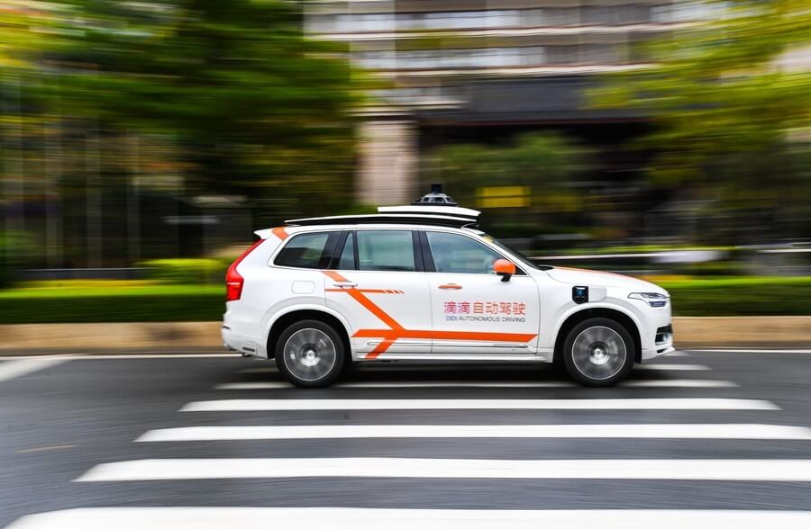 В одном из районов китайского Гуанчжоу начали курсировать беспилотные такси DiDi