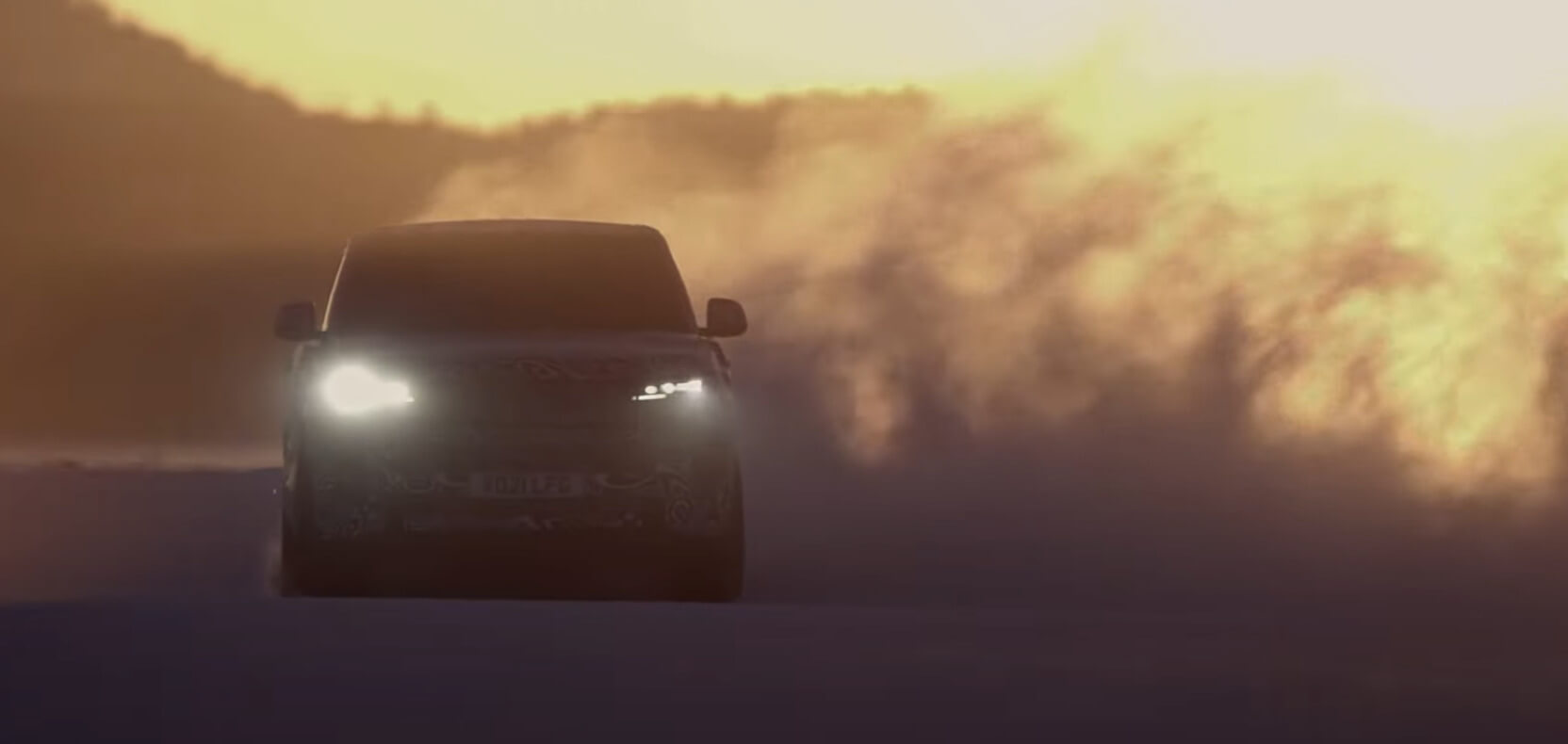 Land Rover Range Rover Sport SV 2024 показан на видео
