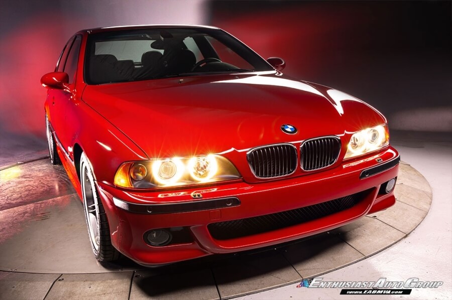 BMW M5 2003 года выпуска продается за 23 миллиона рублей.