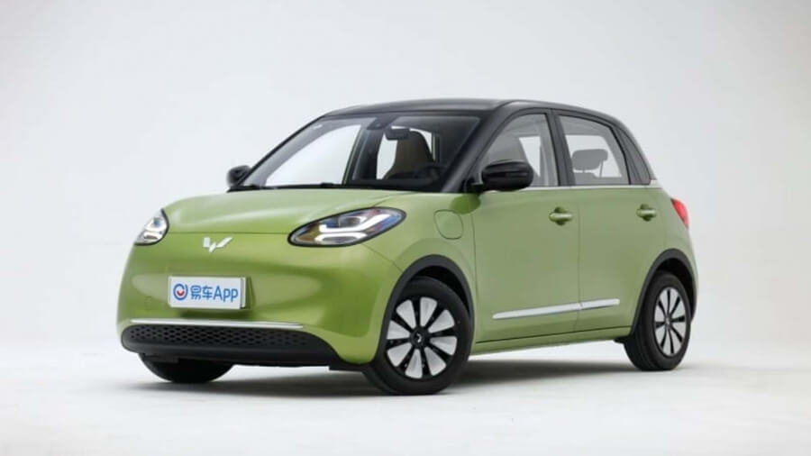 GM выводит на китайский рынок очень дешевый электромобиль Wuling Bingo с надувным матрасом