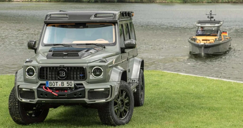 Mercedes-Benz G-Class 2023 продается с лодкой и часами