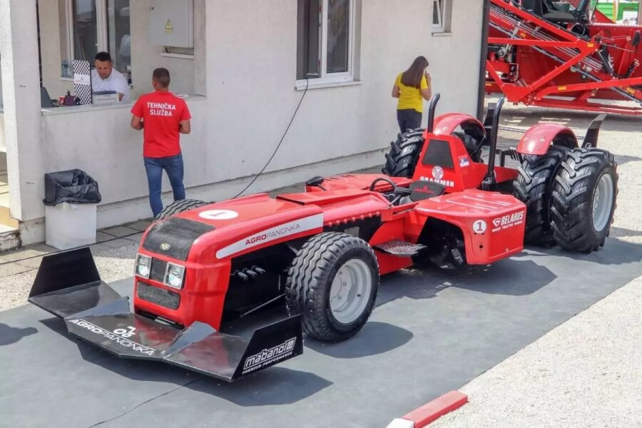 МТЗ создал гоночный автомобиль из запчастей трактора Беларусь