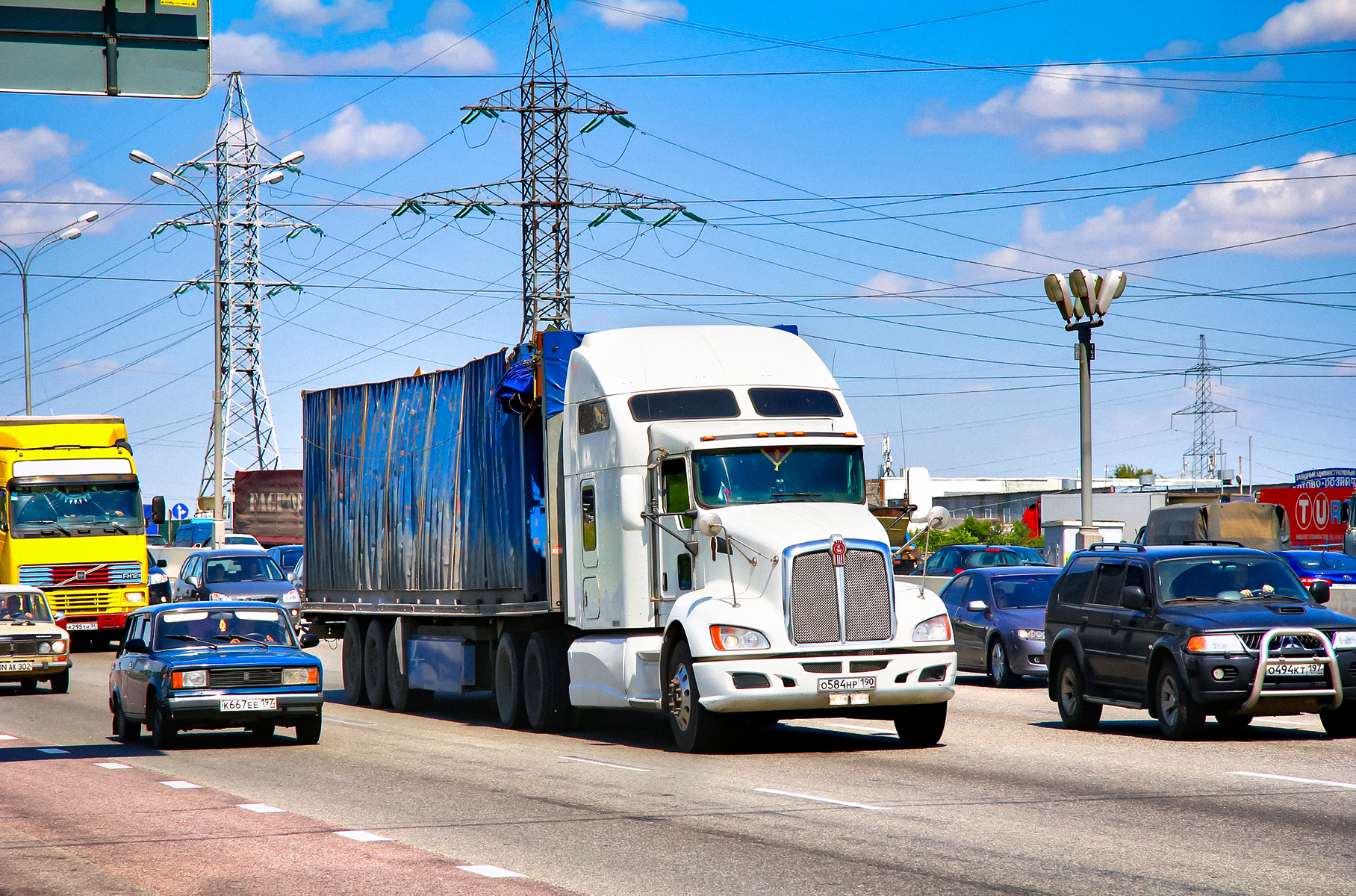 В России катастрофически не хватает водителей грузовиков массой более 3,5 тонн