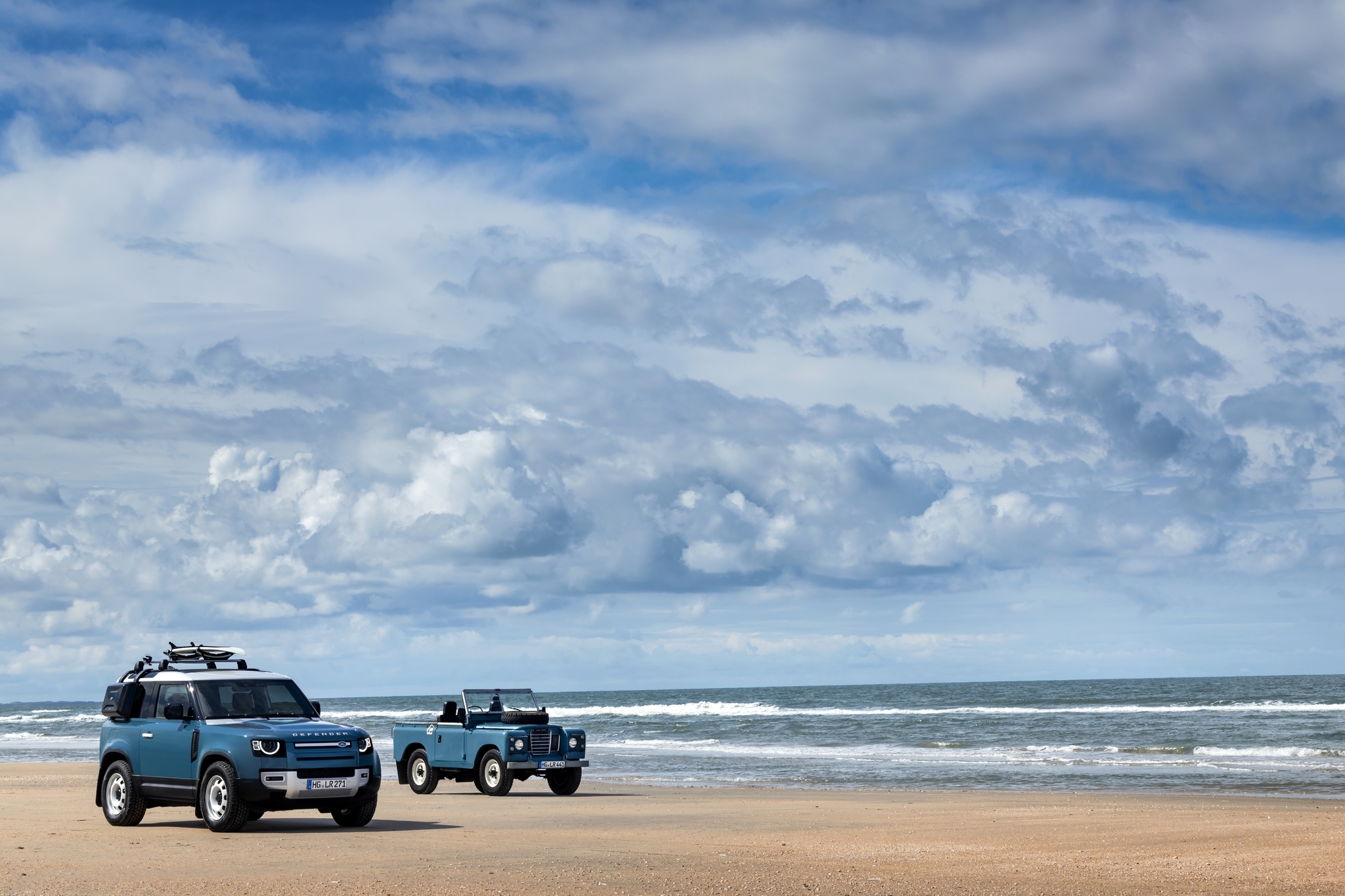 Land Rover представил «морскую» версию трехдверного Defender