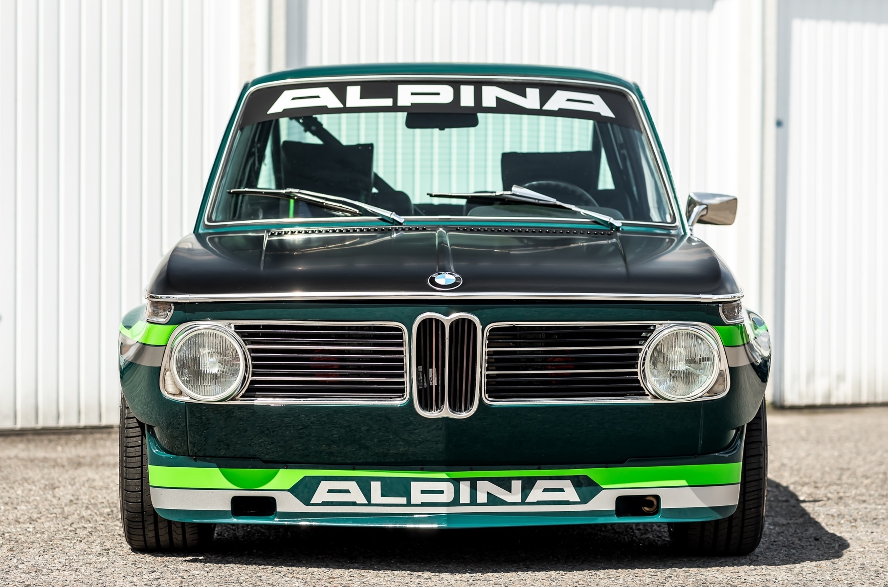 Atelier Manhart restored and improved Alpina 2002 tii from the 70s