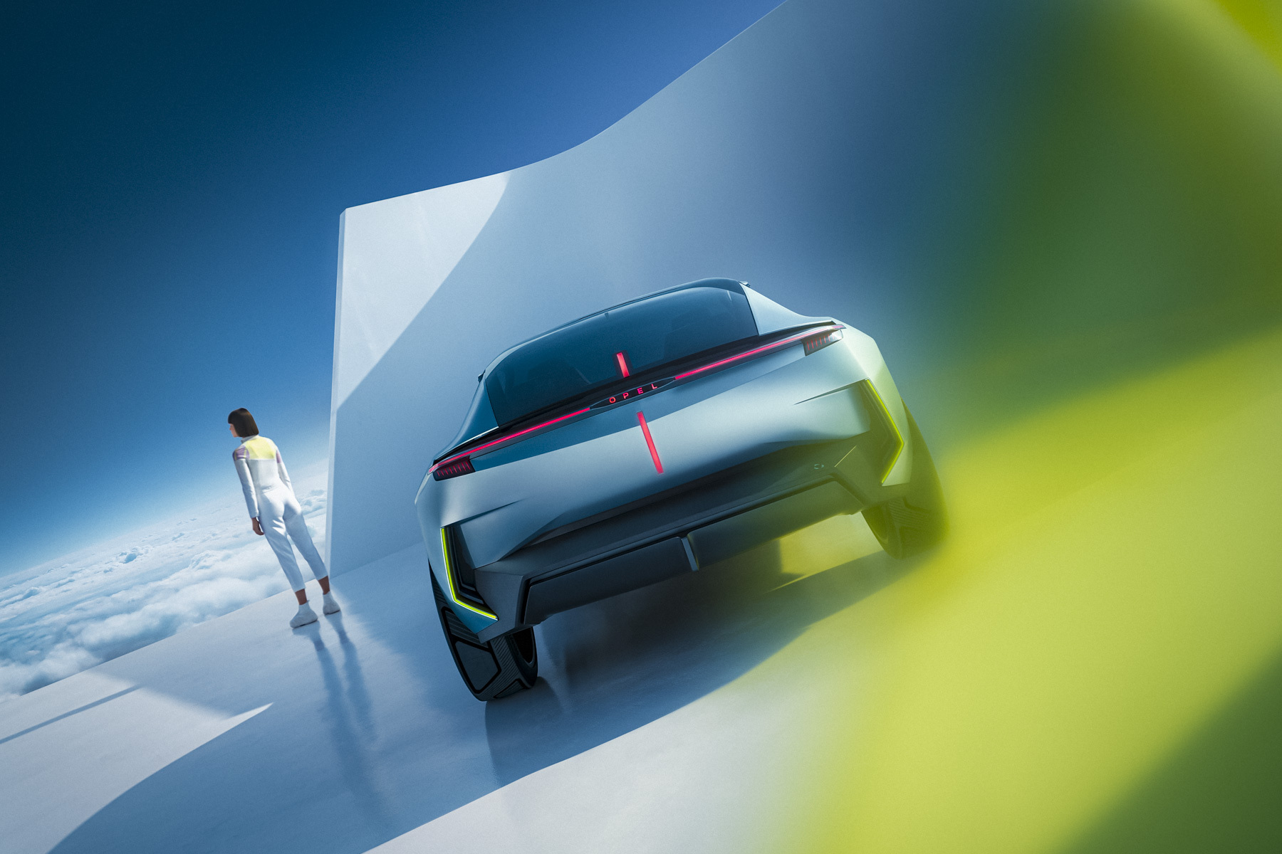 Opel показал концептуальное купе-кроссовер Experimental