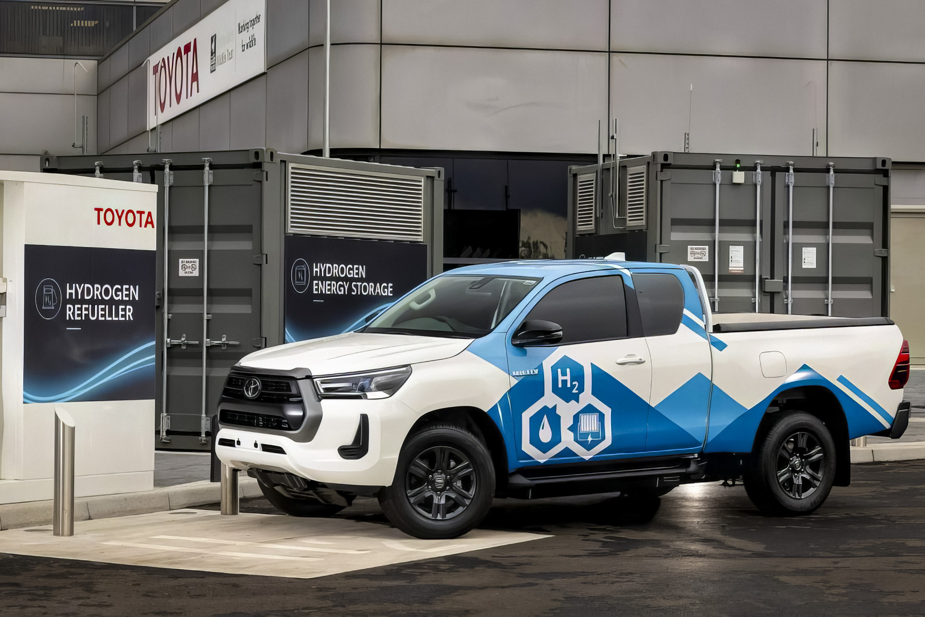 Pickup truck Toyota Hilux transferred to hydrogen