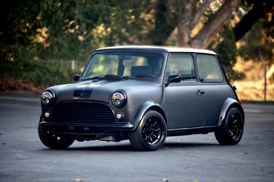 The classic Mini was equipped with a modern Honda engine