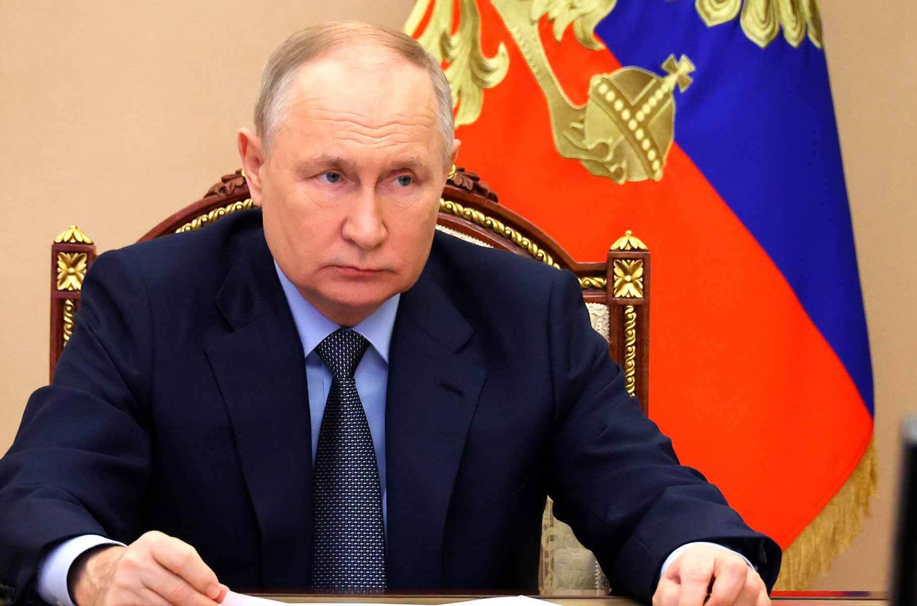 Владимир Путин заявил, что российский автопром прошел кризис