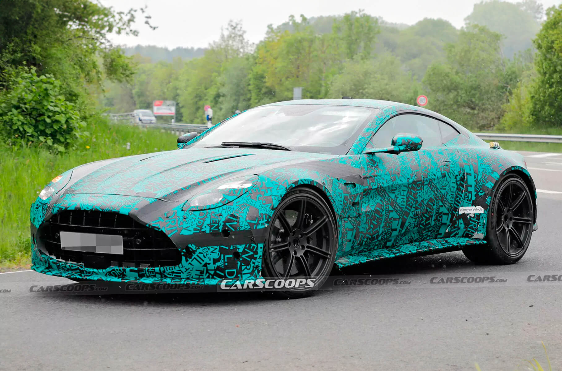 Aston Martin has published a new teaser of the fastest Vantage