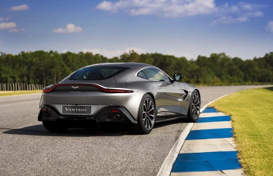 Aston Martin Vantage 2024 exact debut date announced