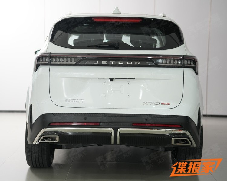 Jetour X70 Plus 2025 was shown in the photo in the database of the