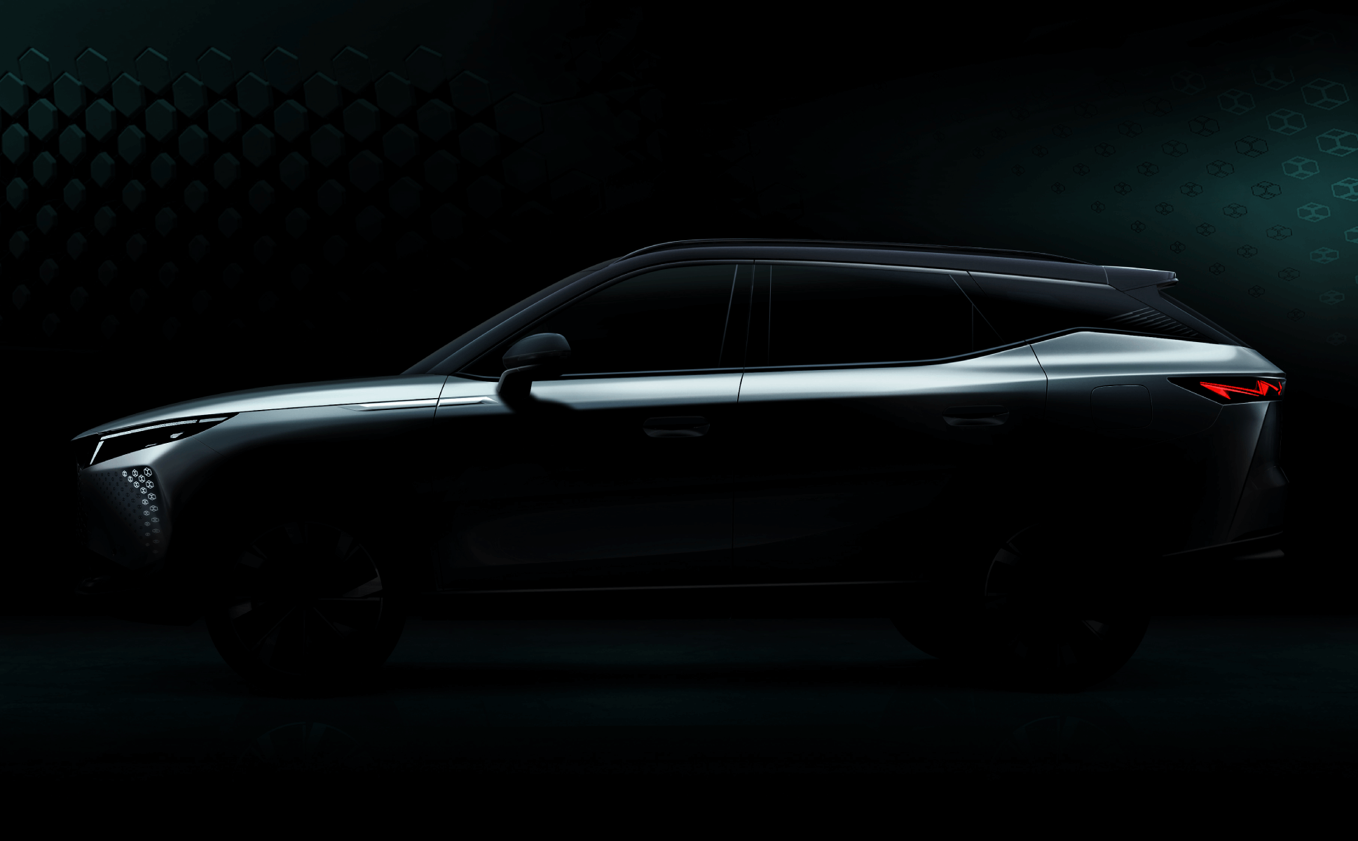 Omoda partially revealed the appearance of the new crossover