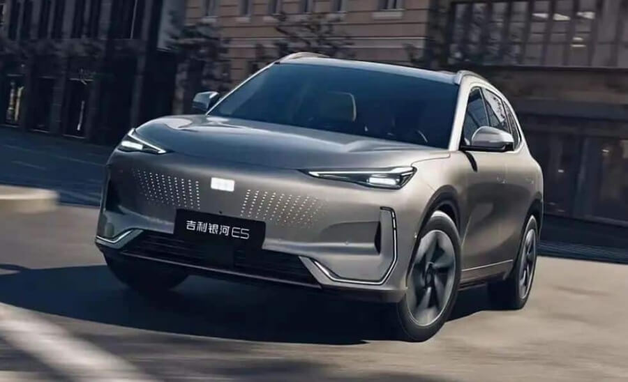 The first photos of the electric crossover Geely Galaxy E5