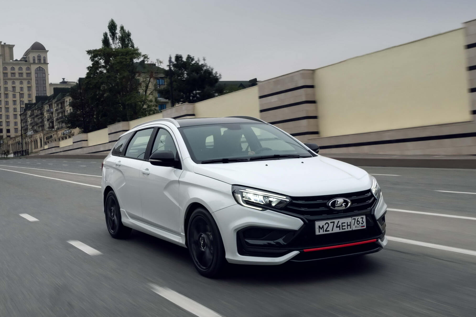 AvtoVAZ will review the equipment of the most expensive Lada Vesta NG