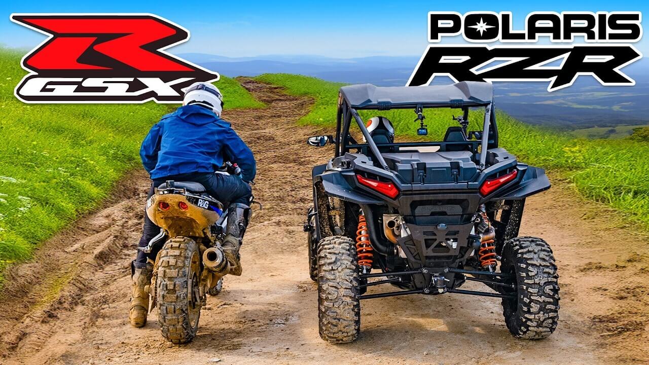 Bloggers staged an unusual off-road race between a sportbike and an all-terrain vehicle.