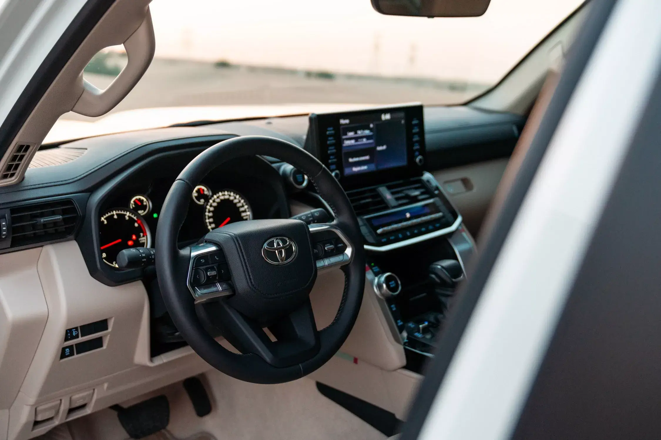 The Toyota Land Cruiser 300 SUV received a special “Dakar” version