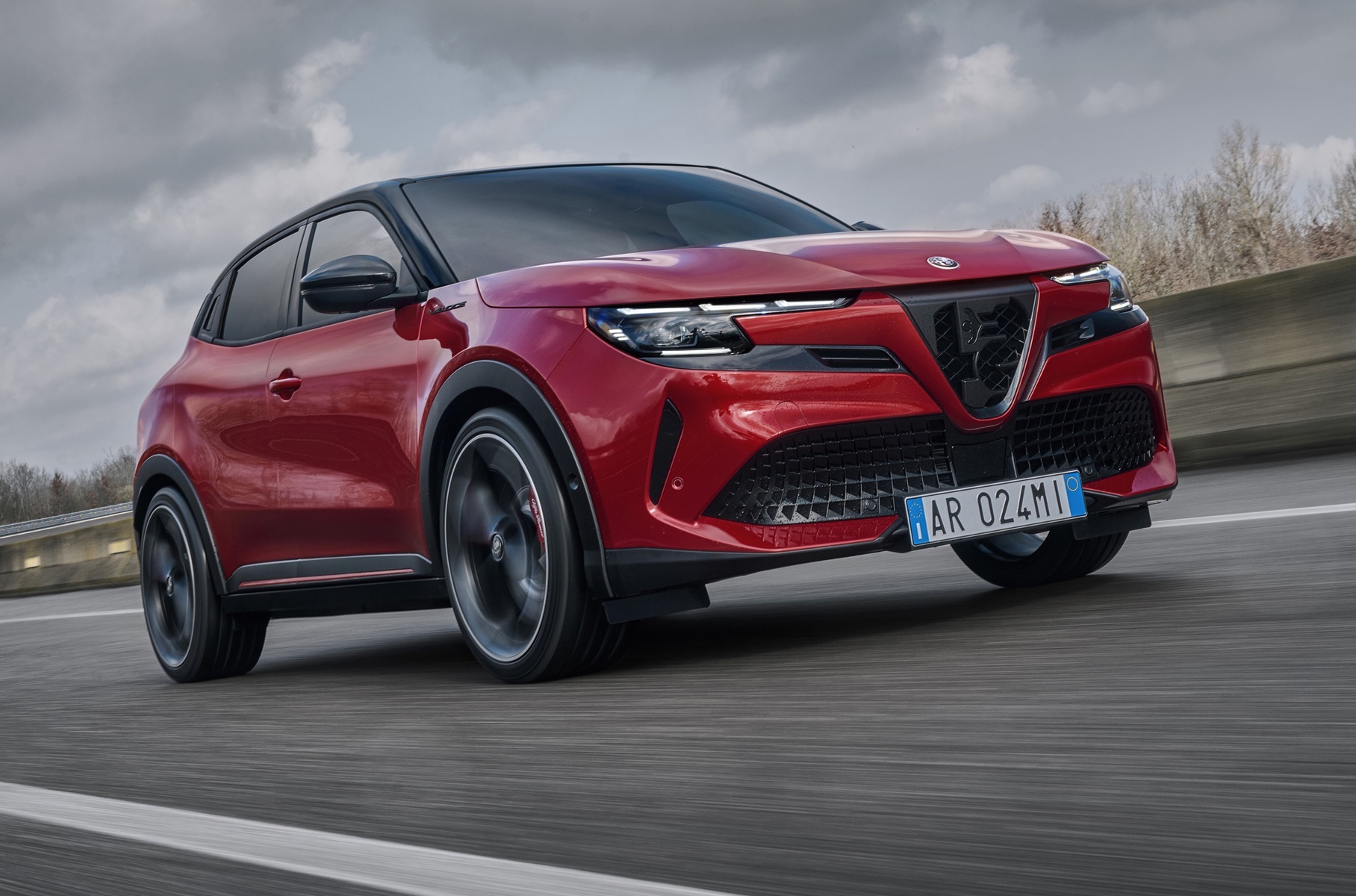 Alfa Romeo Junior Veloce surprised by the power of its electric motor