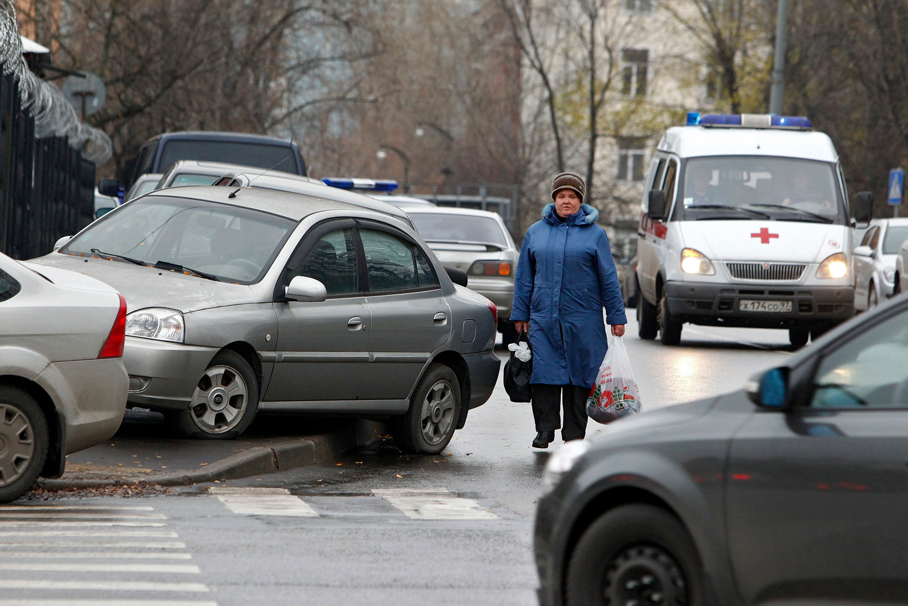 Moscow drivers have become much less likely to park cars on sidewalks